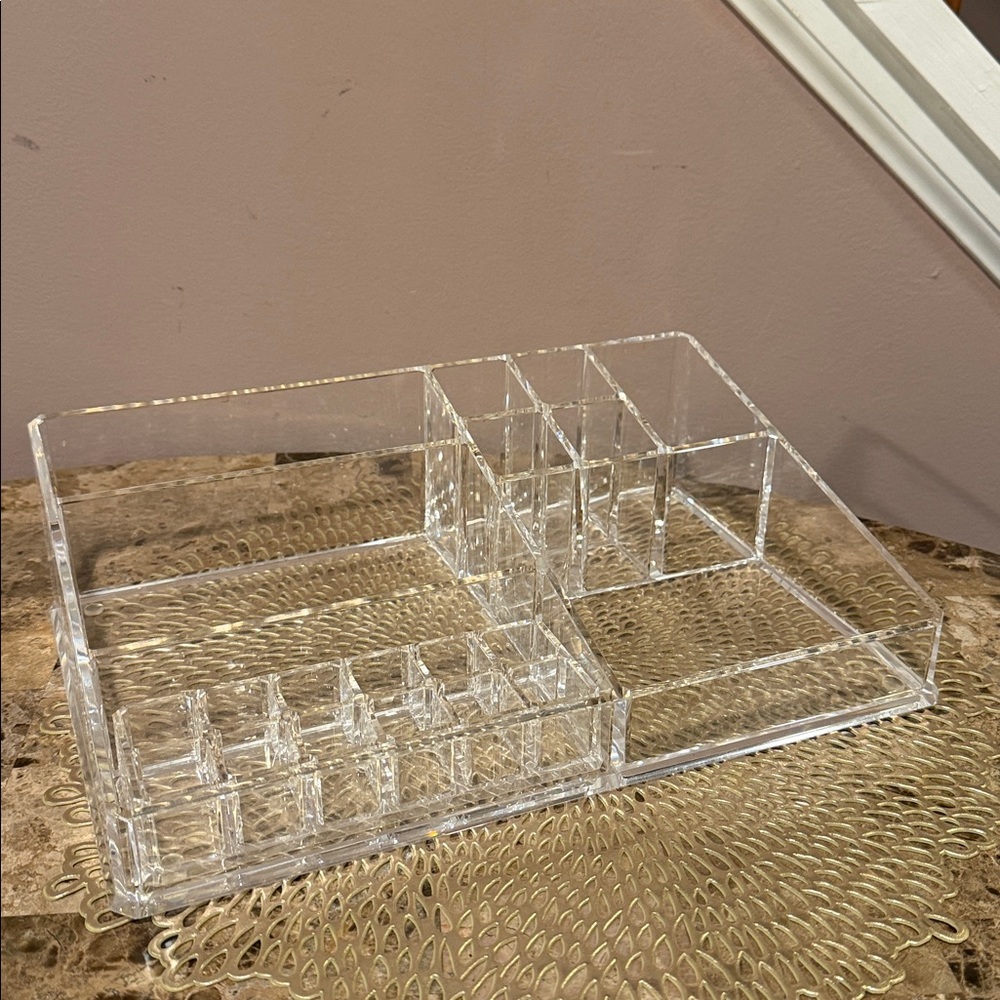 Large Luxe Acrylic Makeup Organizer Clear